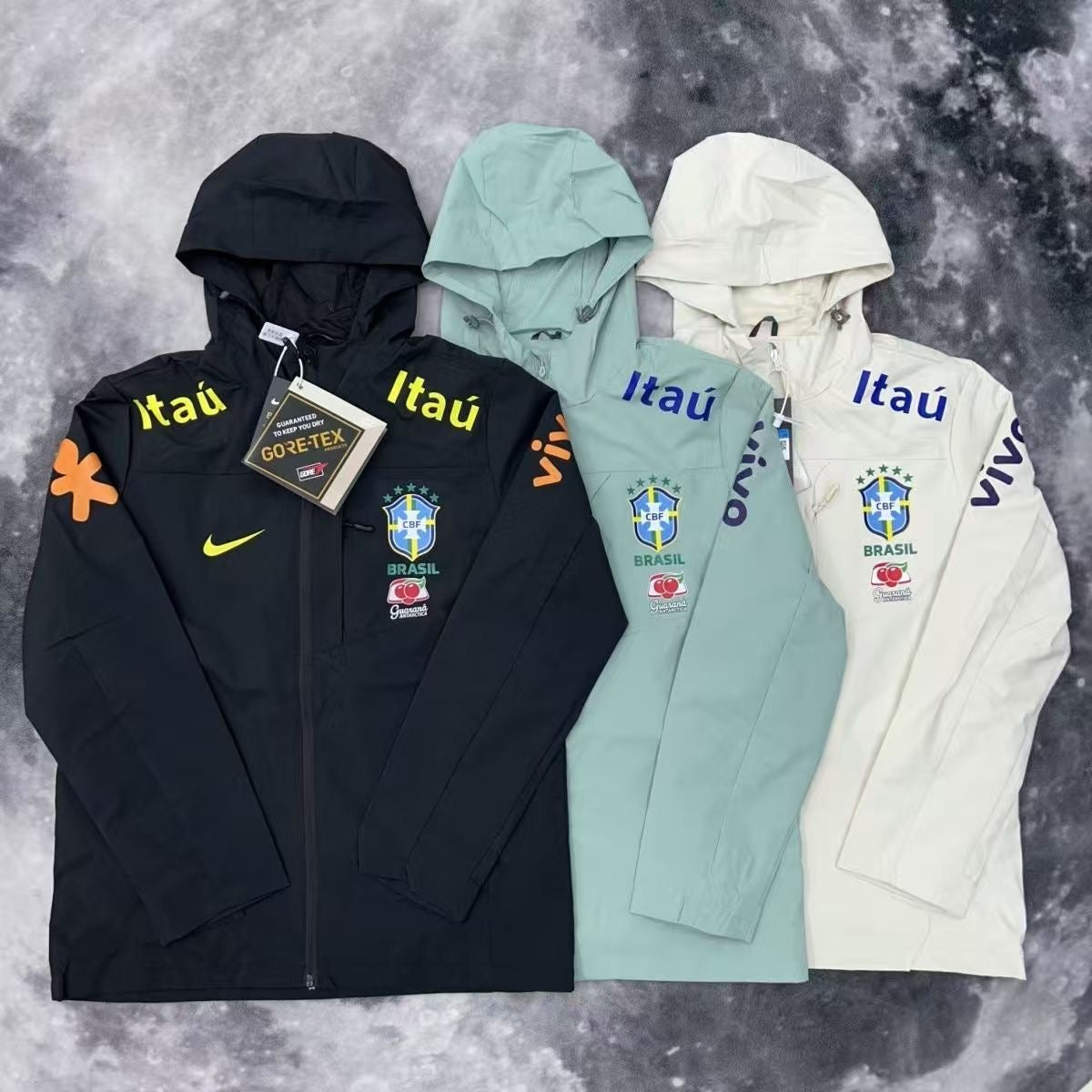 Jackets & Windbreakers