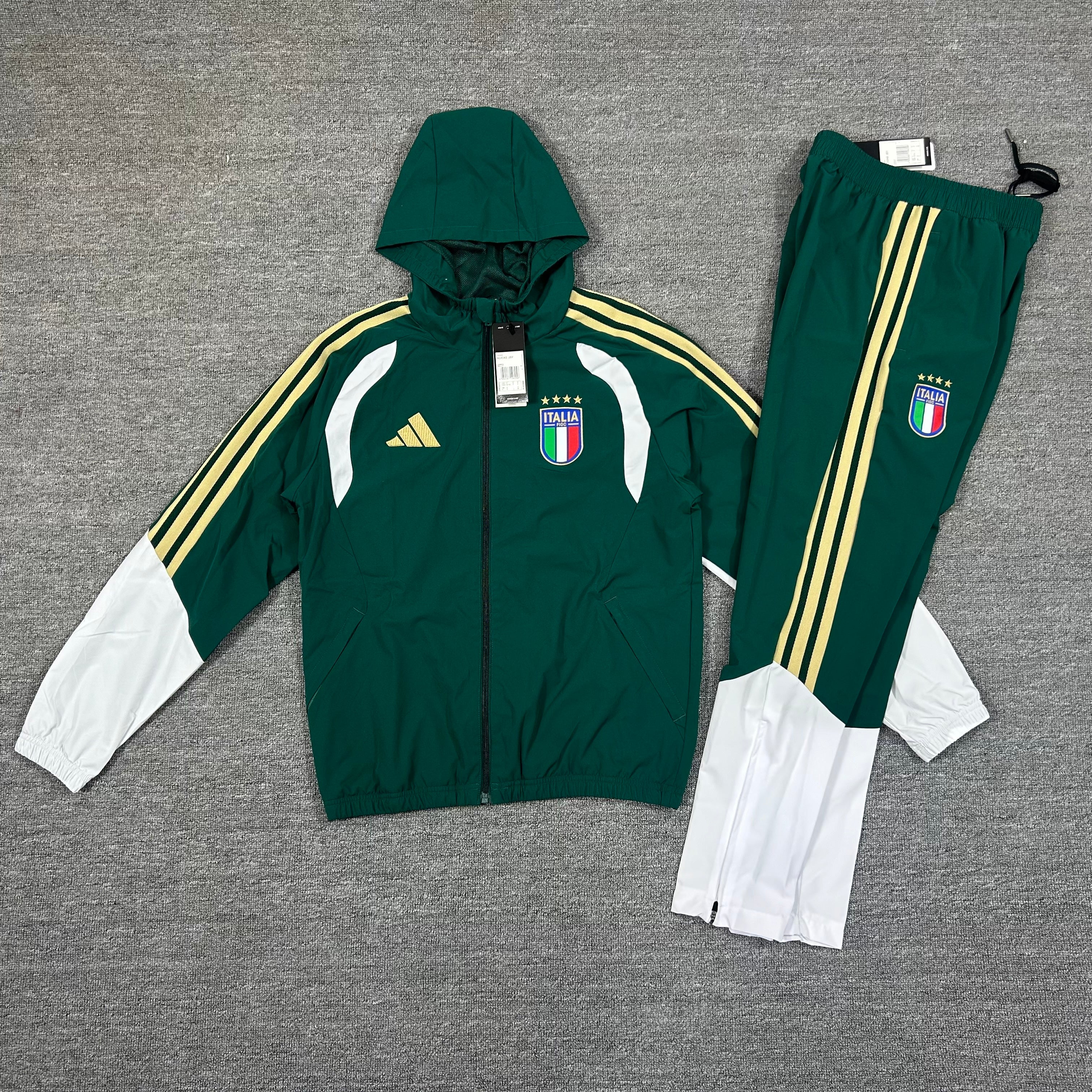 Italy Windbreaker Football Tracksuit - Emerald Green