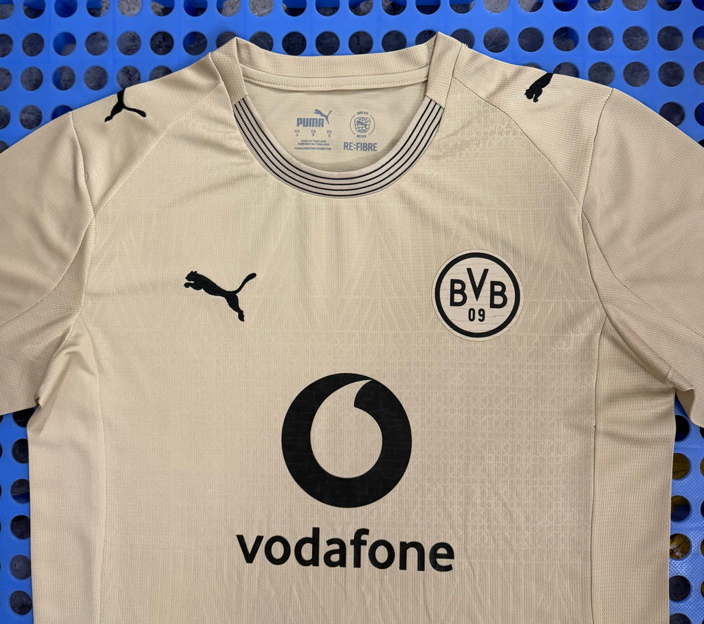 Borrusia Dortmund GoalKeeper Jersey 25/26 Season