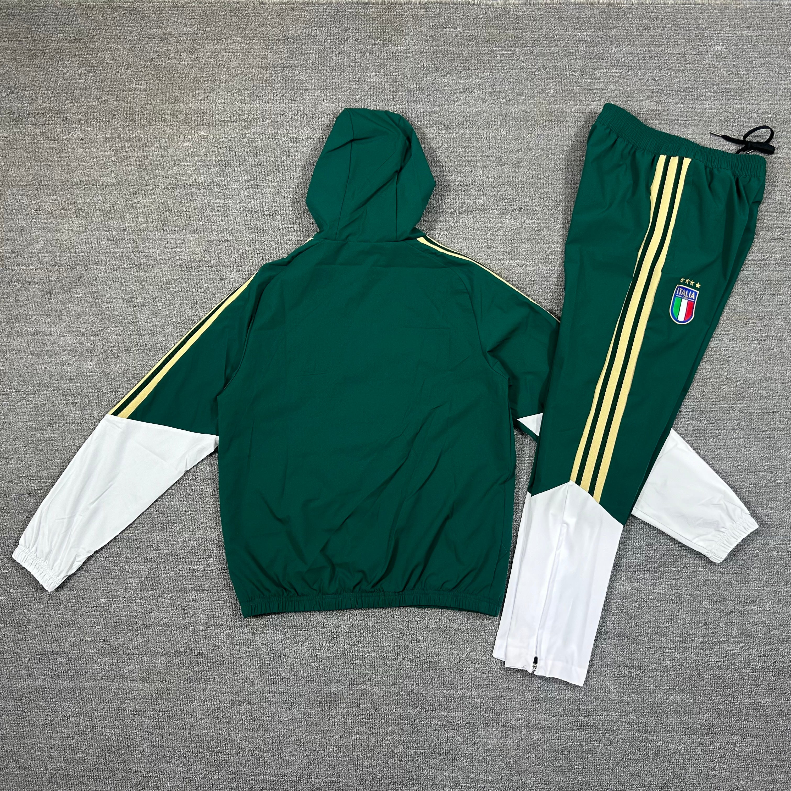 Italy Windbreaker Football Tracksuit - Emerald Green