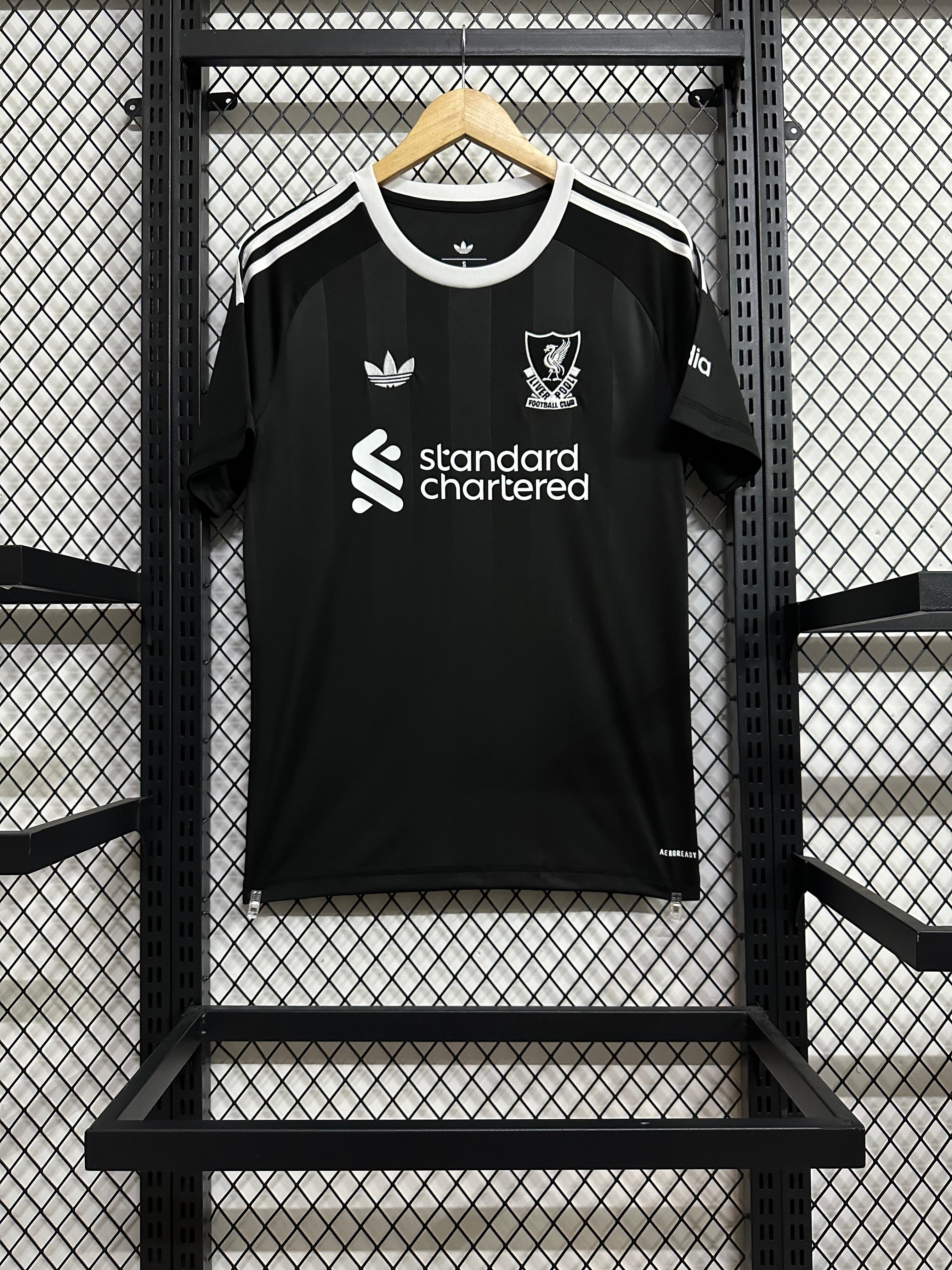 Liverpool 2025/2026 Third Goalkeeper Football Jersey/Shirt