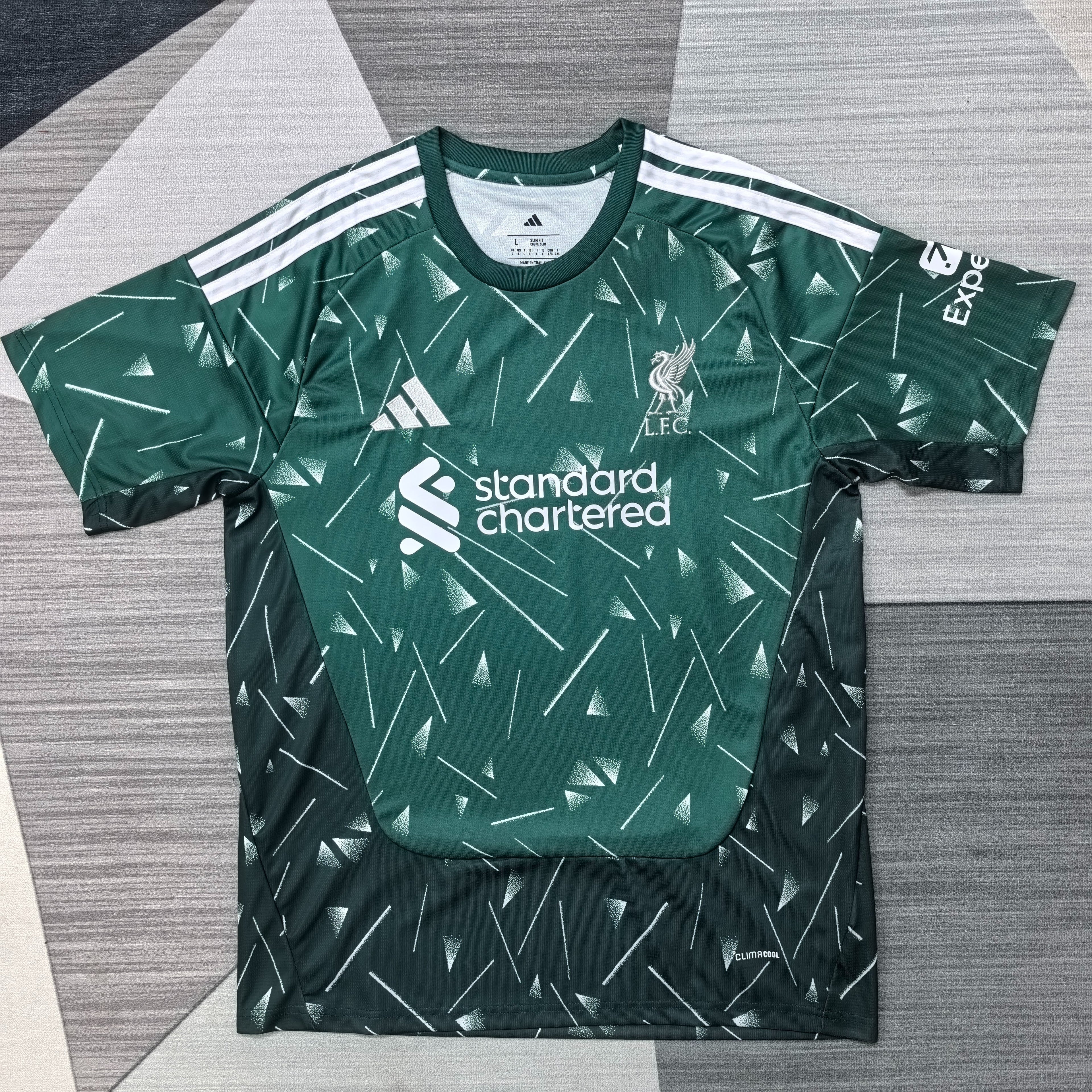 Liverpool Goalkeeper Home Football Shirt 26/27