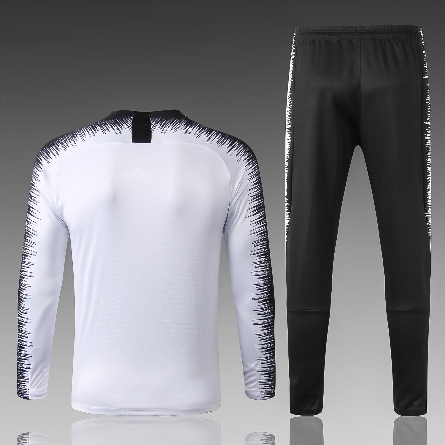 PSG 2018/2019 white & black tracksuit training kit