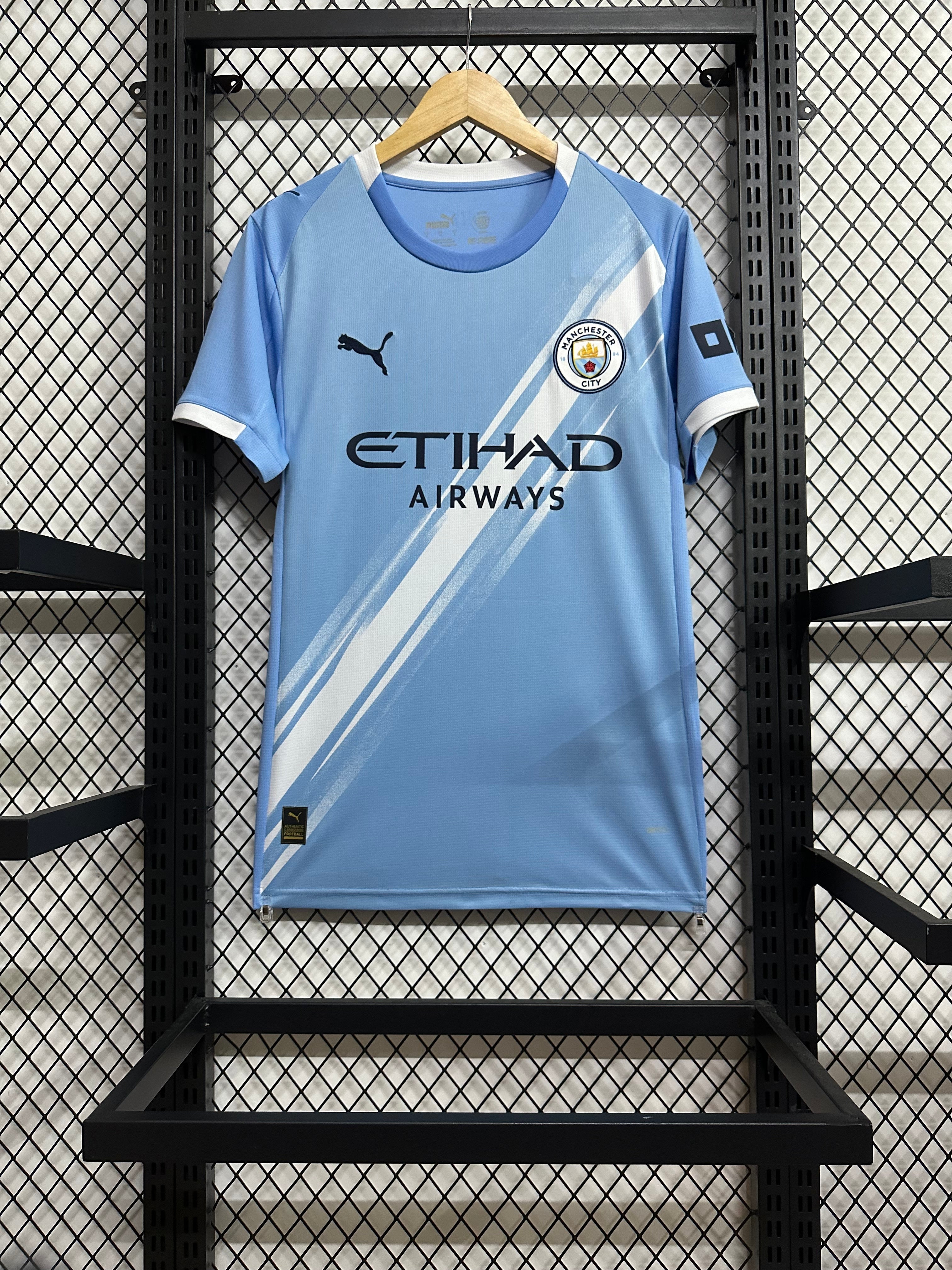 Manchester City 2025/2026 Home Football Shirt