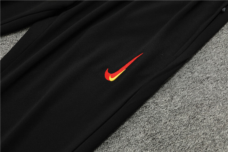 Nike Liverpool 2024/2025 Tracksuit training kit