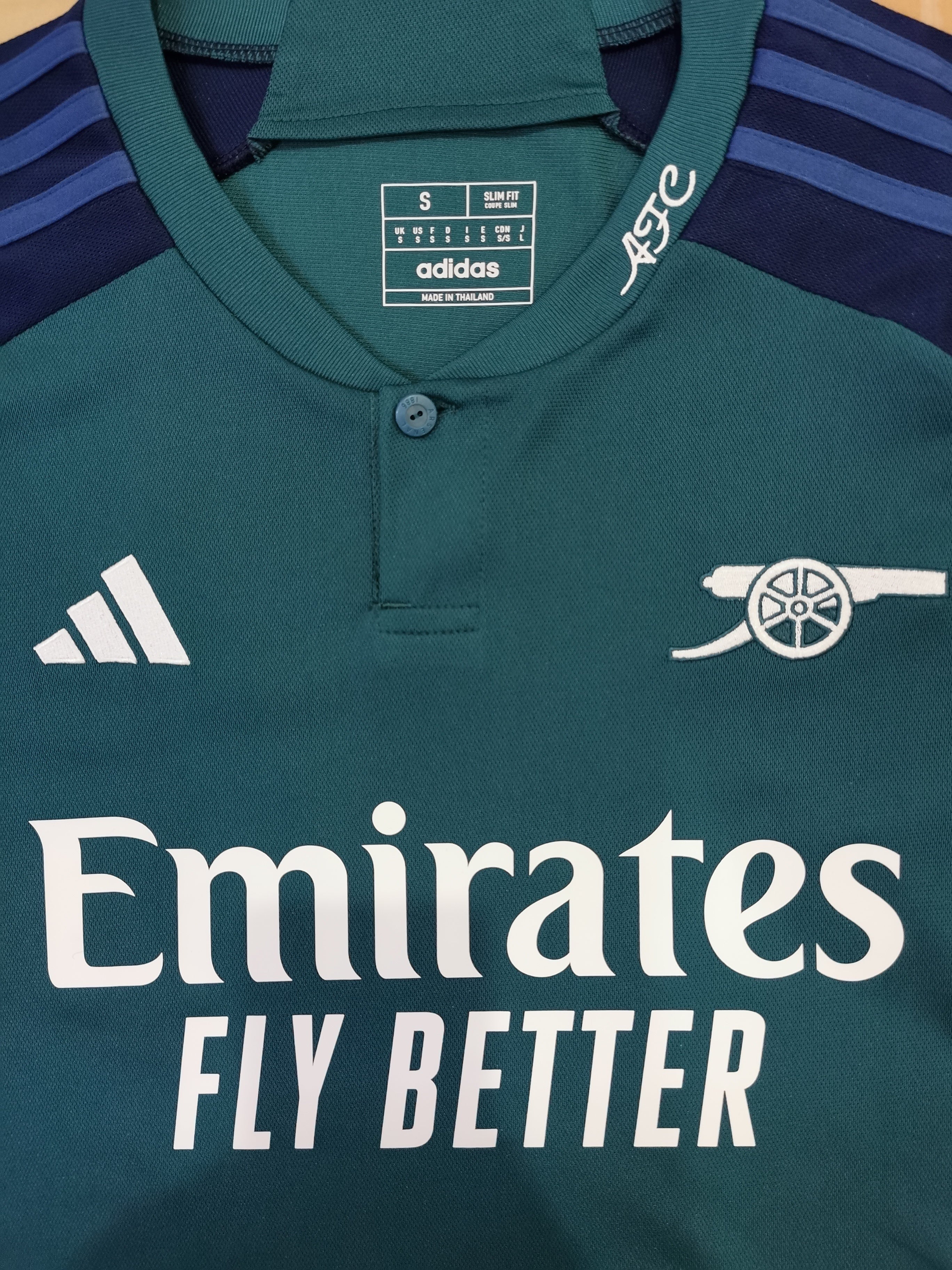 Arsenal 2023/2024 Third Football Jersey