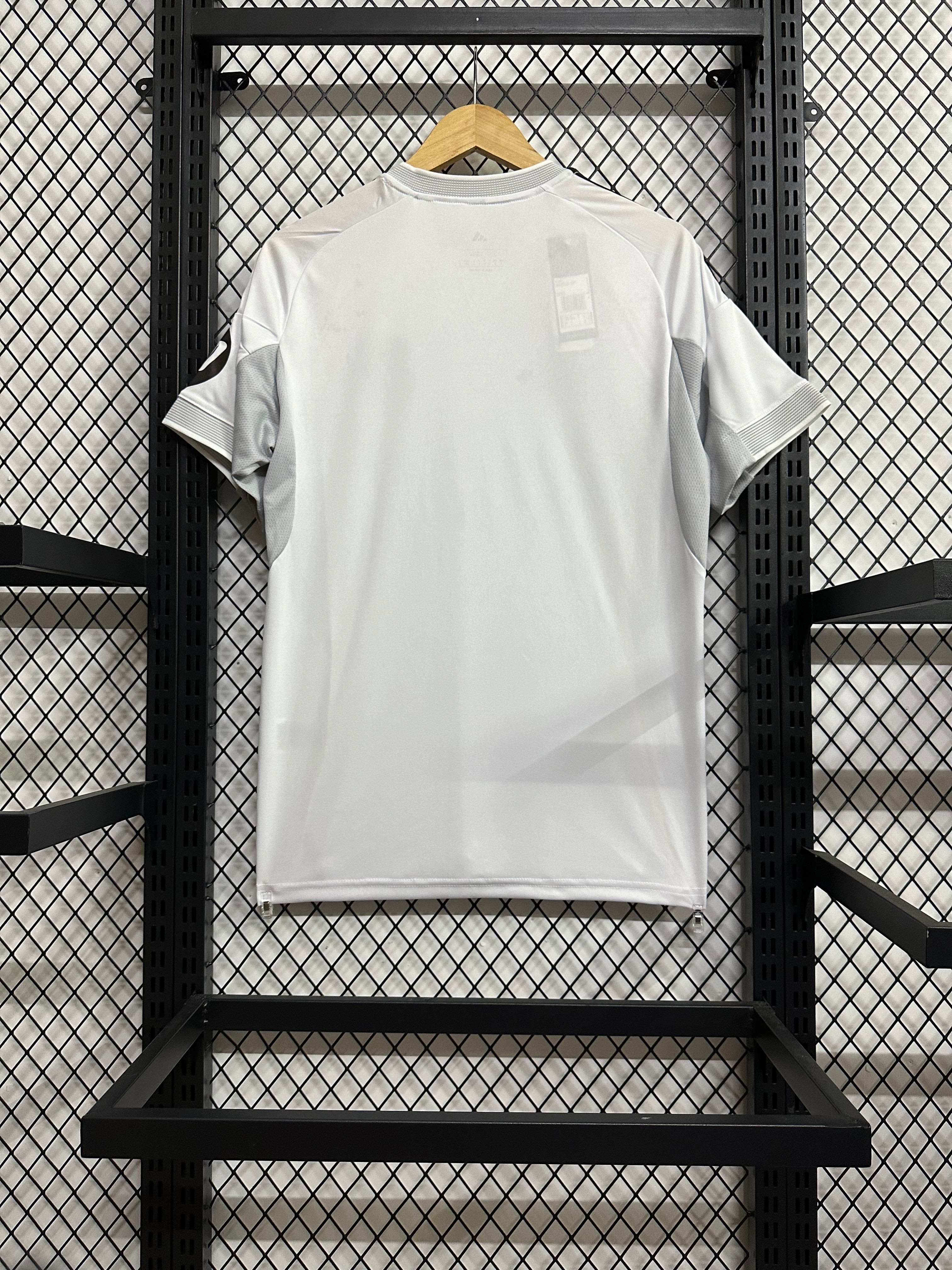 Real Madrid 2025/2026 Home Football Jersey