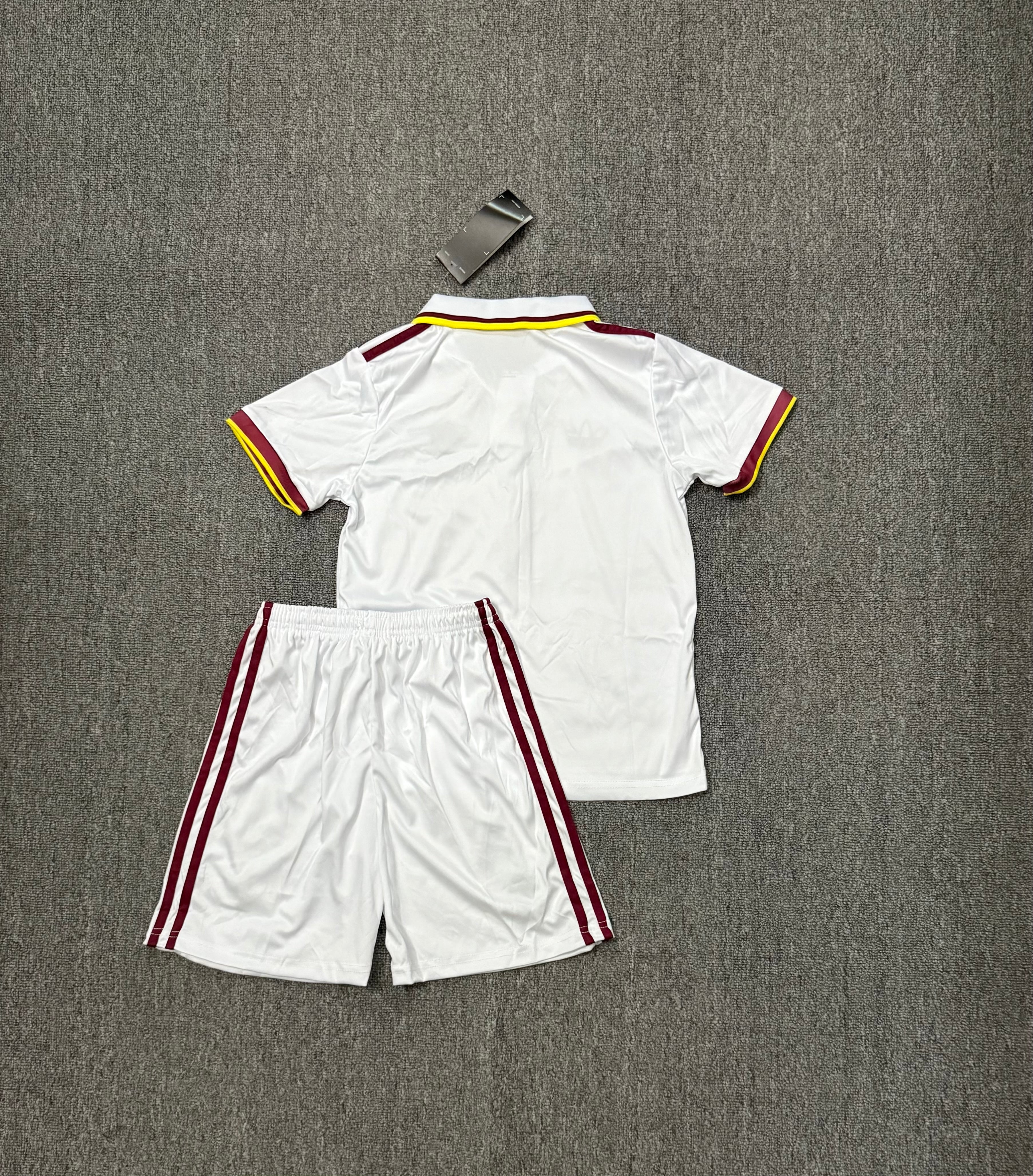 Arsenal Third 25/26 Kids Full Football Kit