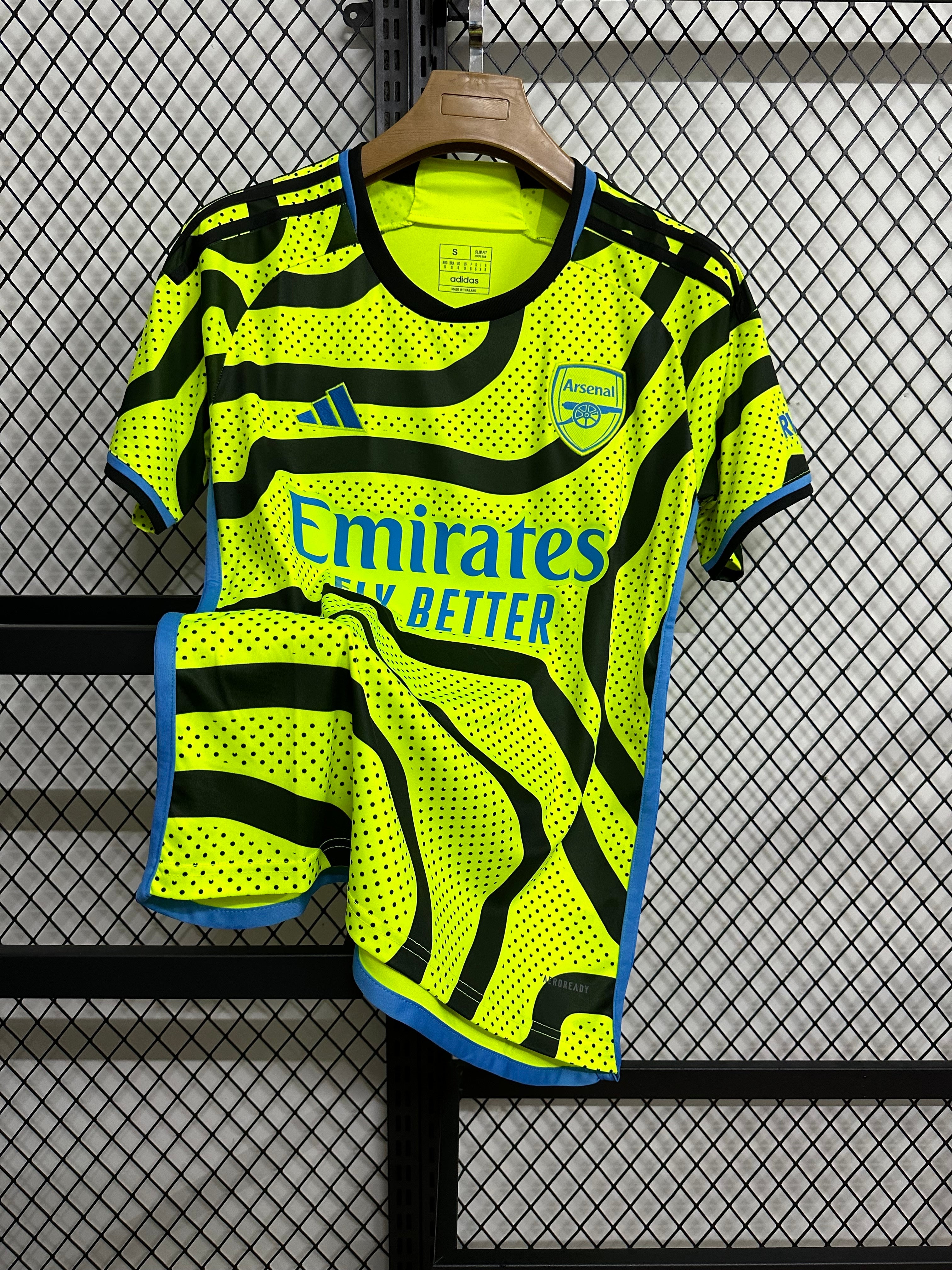Arsenal 2023/2024 Away Football Jersey