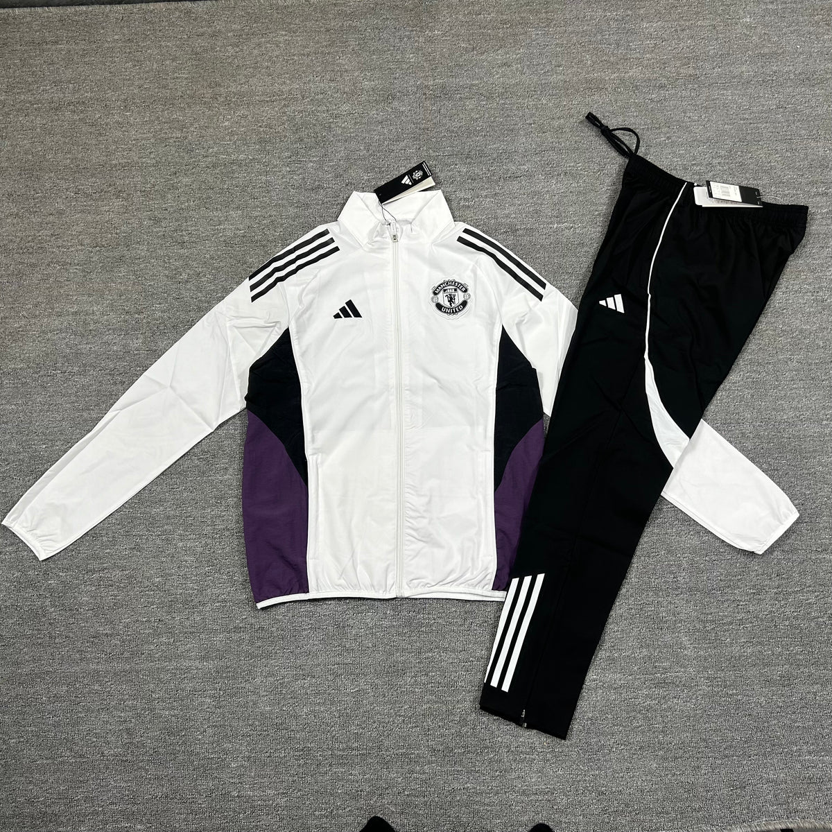 Manchester United Windbreaker Football Tracksuit