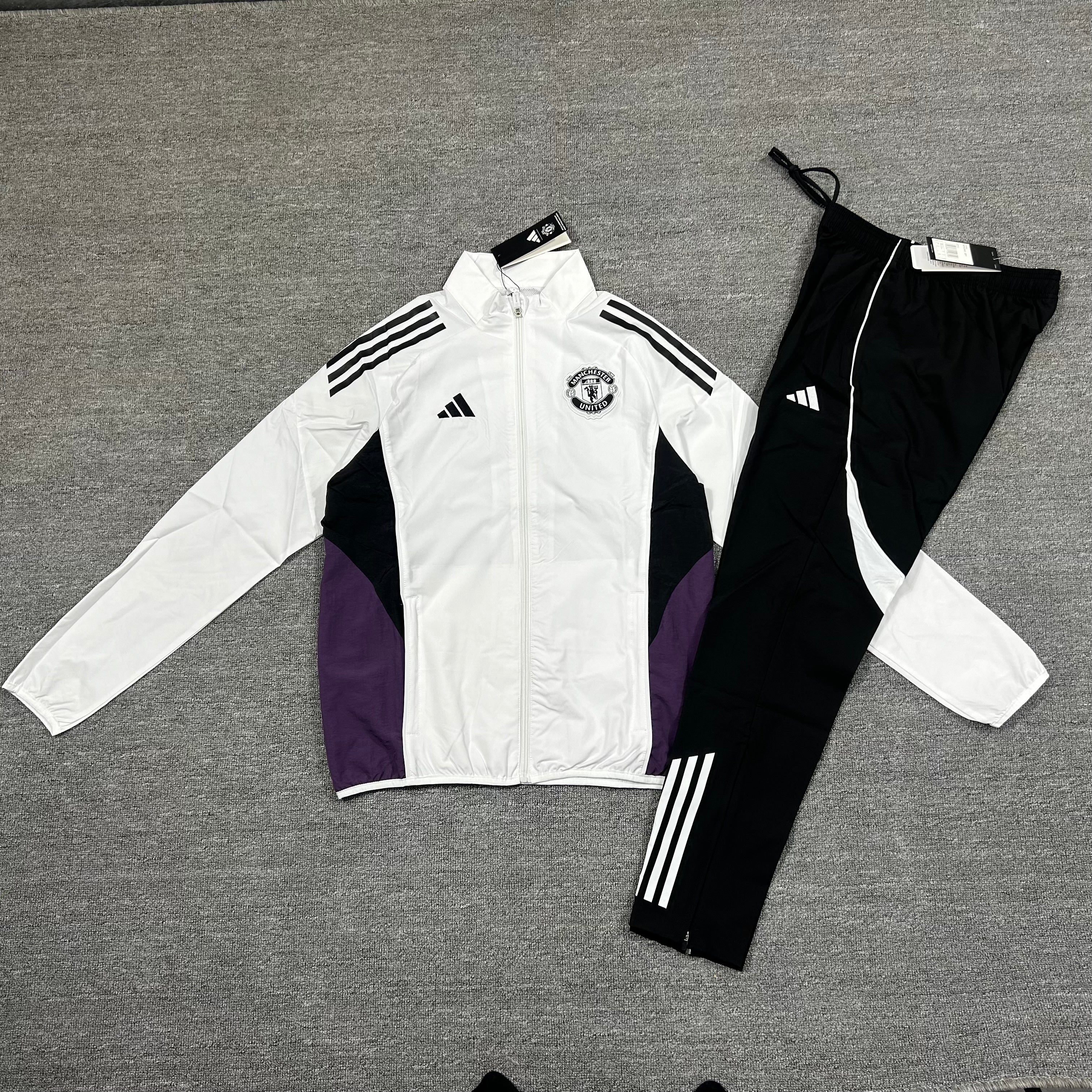 Manchester United Windbreaker Football Tracksuit