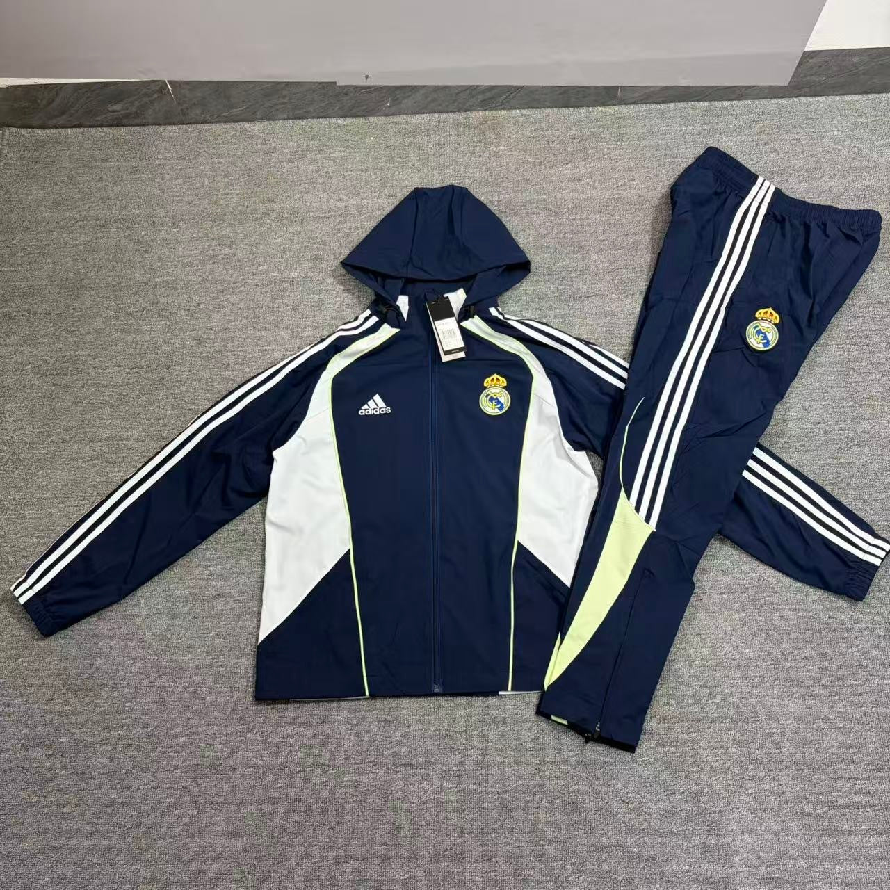 Real Madrid Windbreaker Football Tracksuit