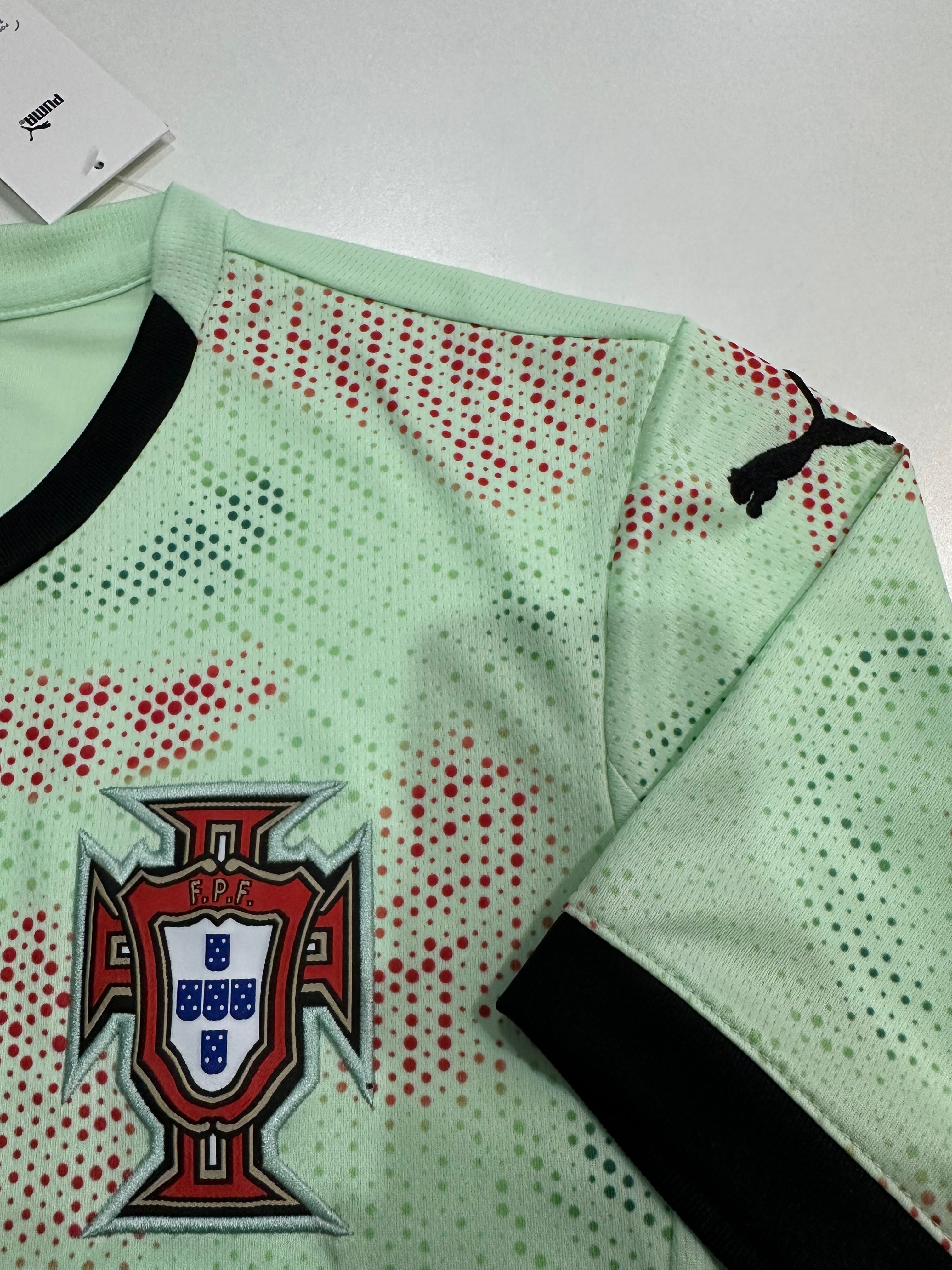 Portugal 2025/2026 Womans National Away Football Jersey