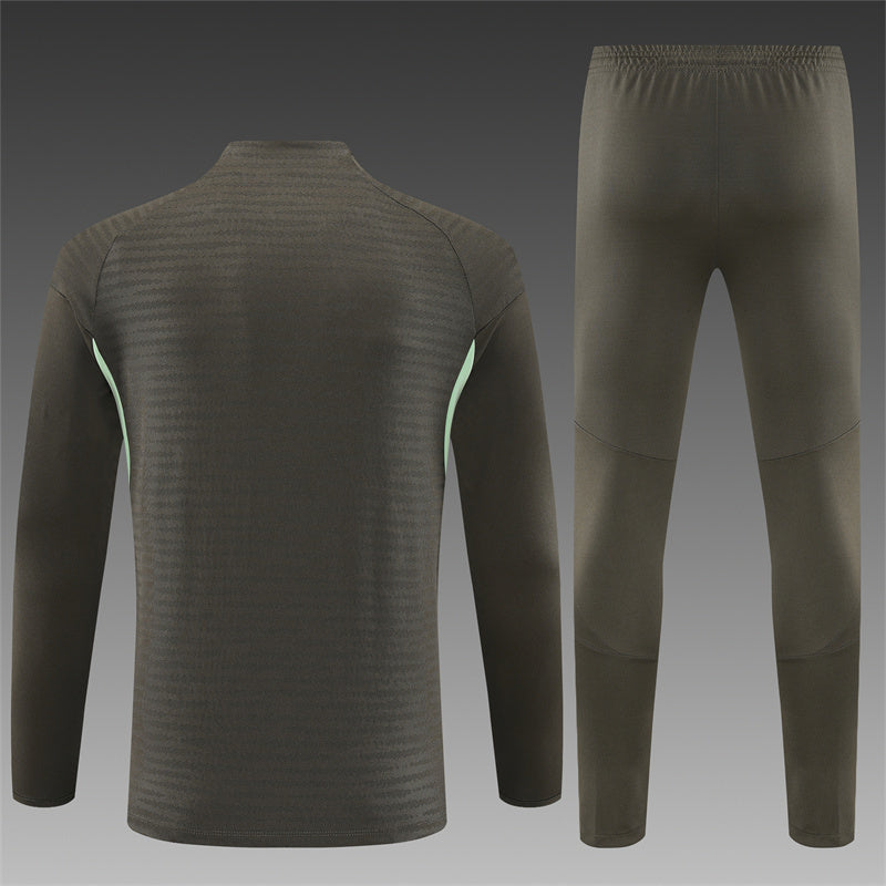 Adidas Real Madrid 2025/26 Tracksuit training kit