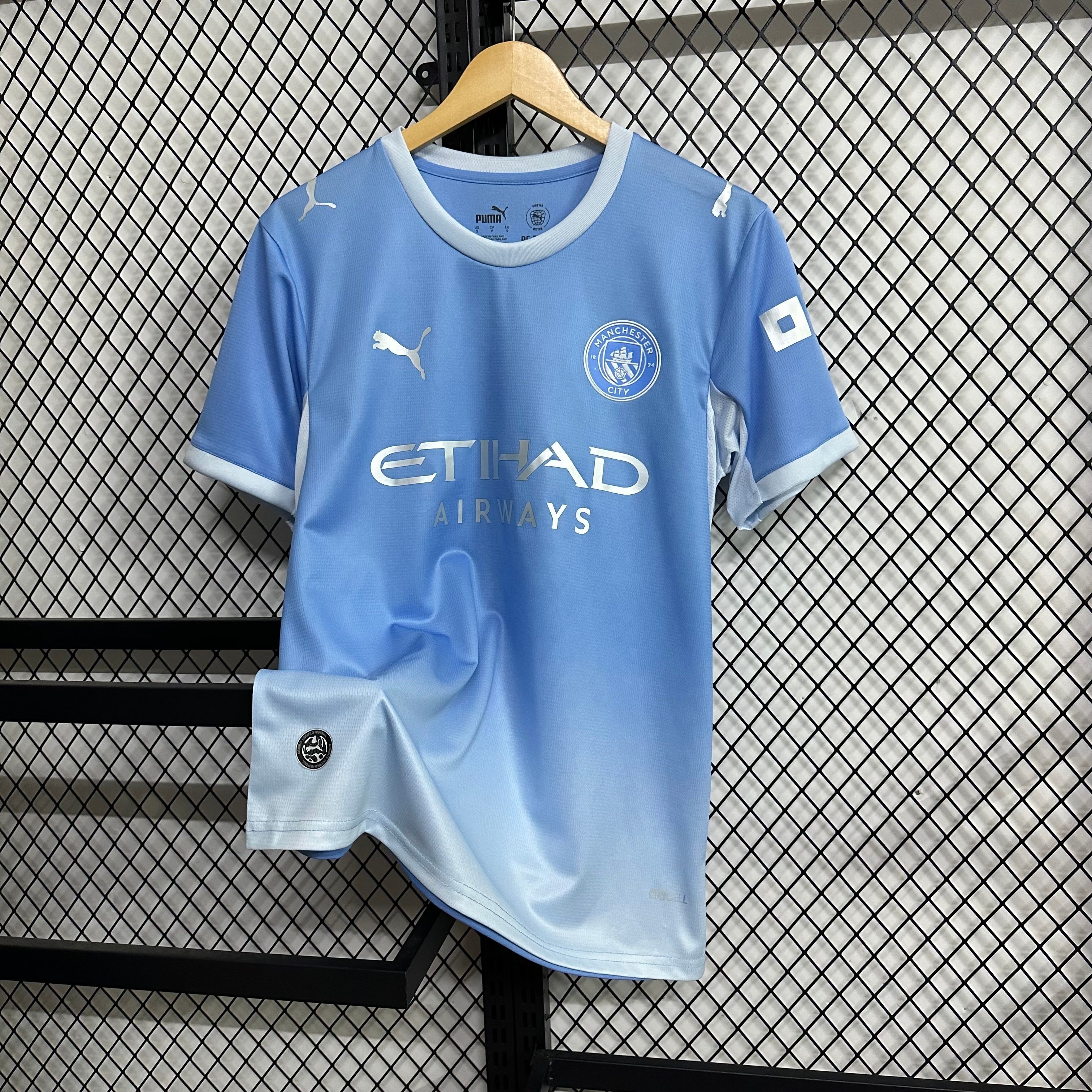 Manchester City 2025/2026 Home Football Shirt