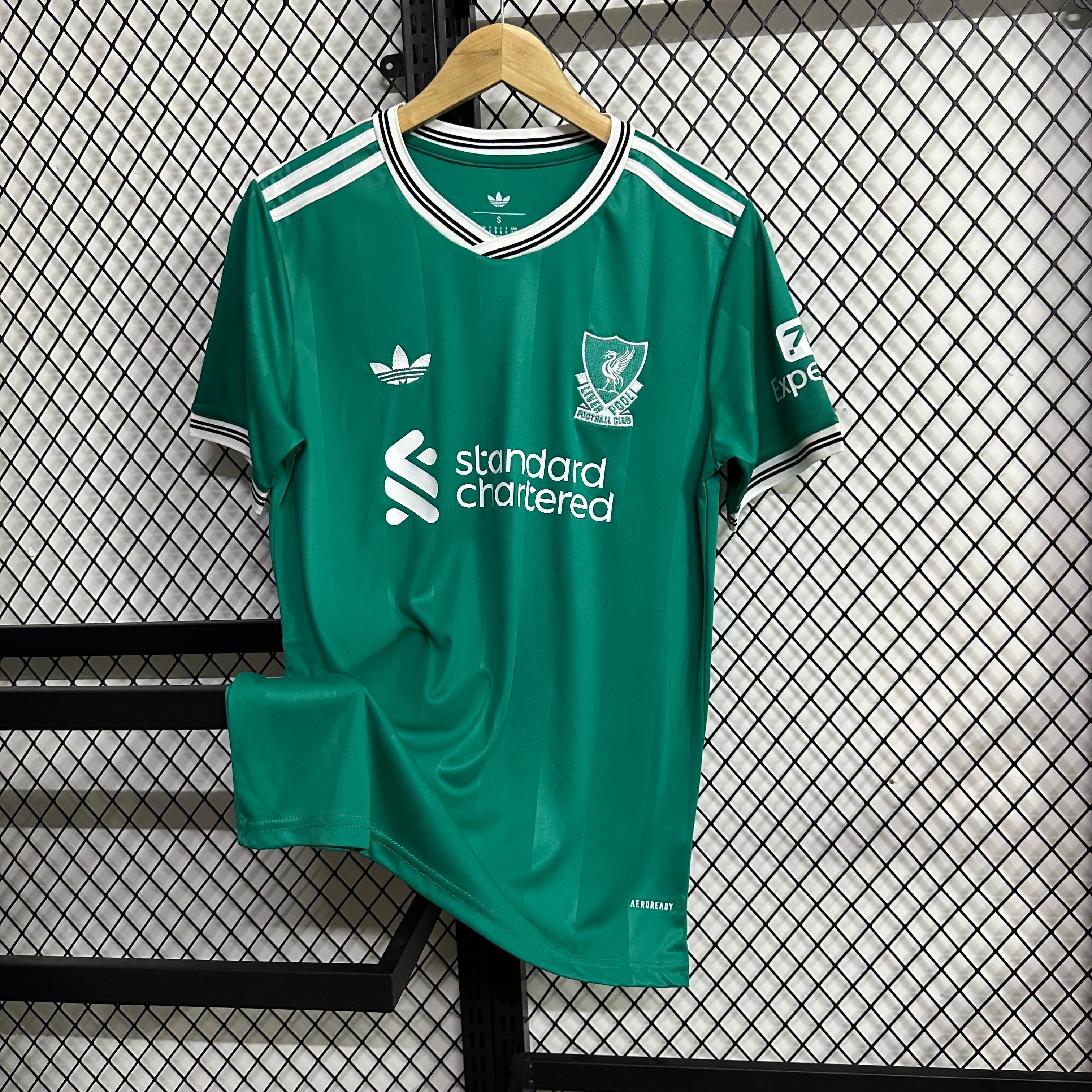 Liverpool sea green2025/2026 Third Football Shirt